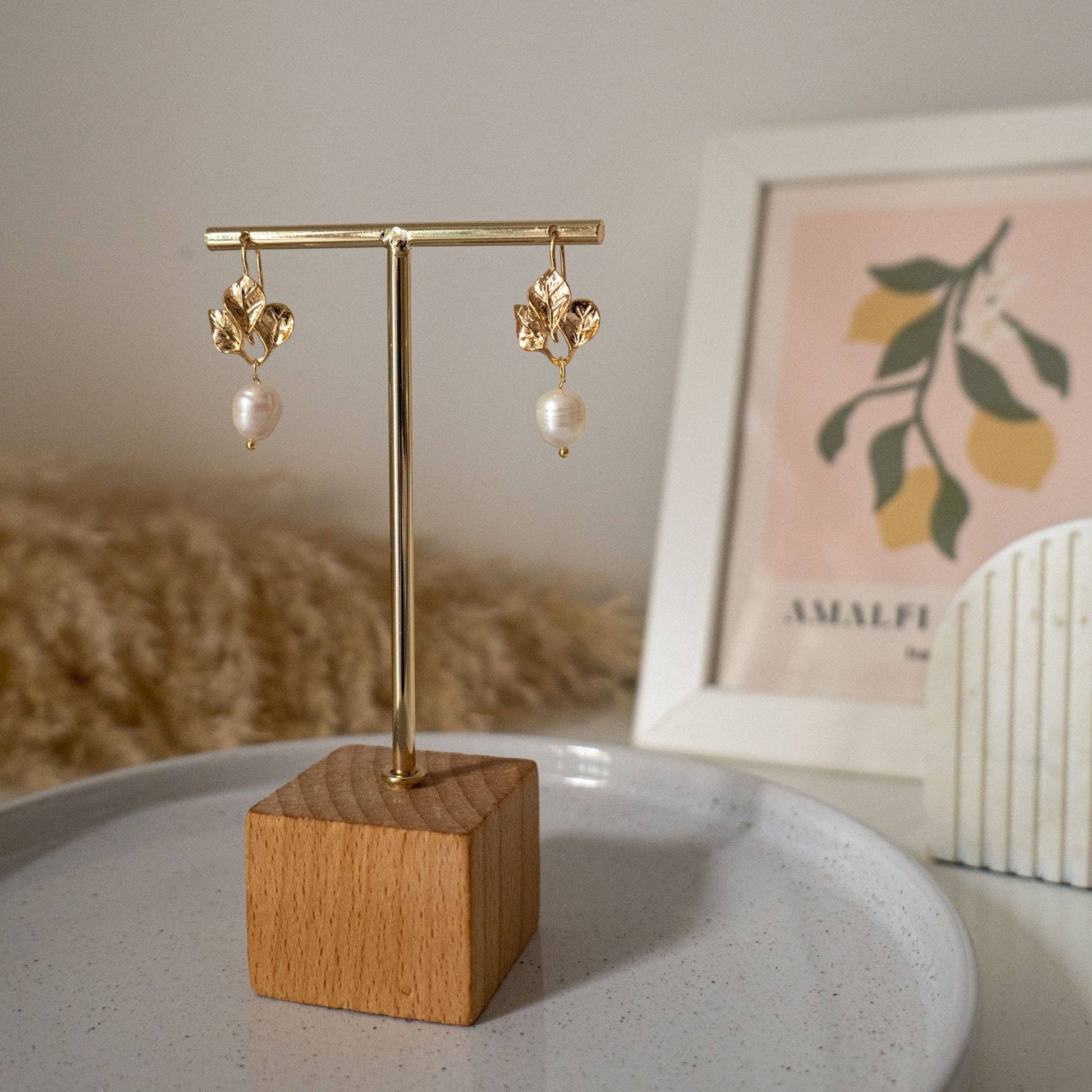 Pearl drop earrings